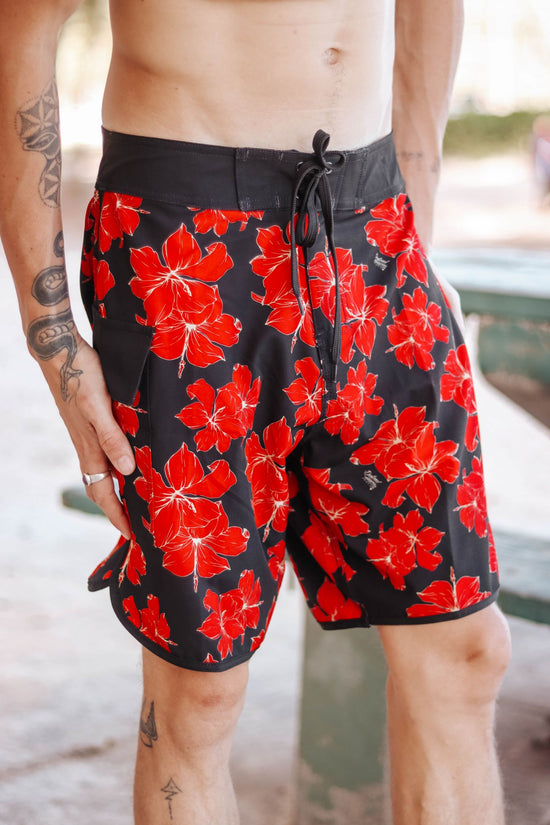 WILD HIBISCUS Boardshorts